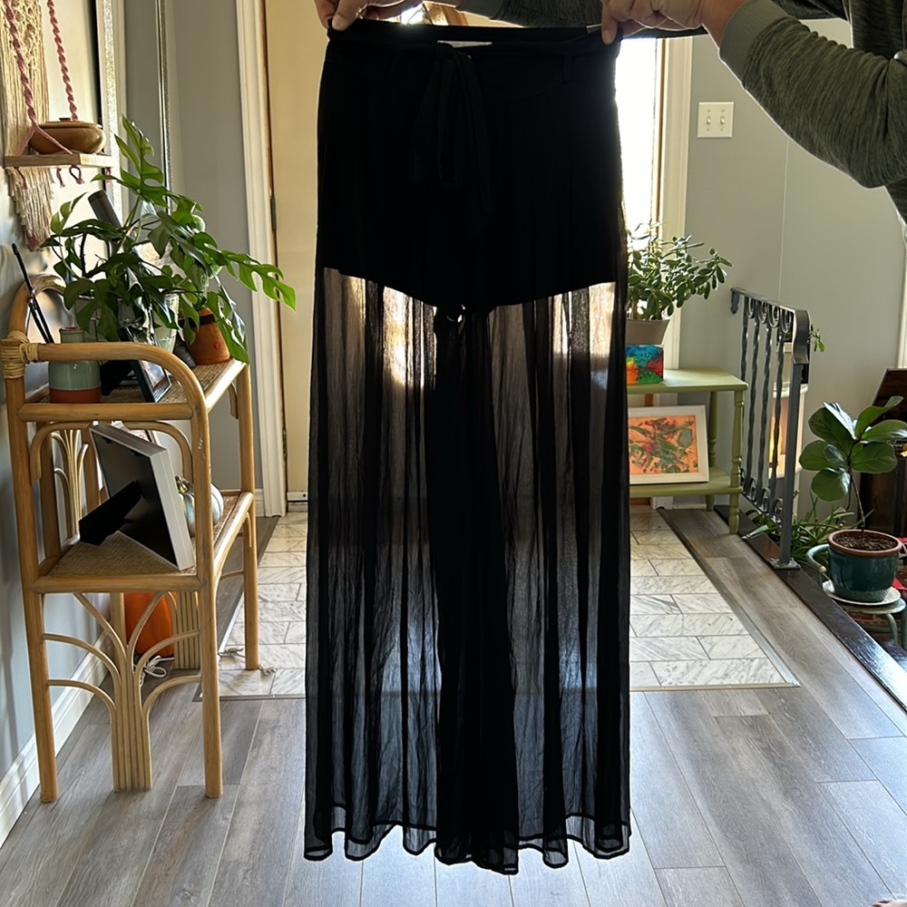 ✨NWT✨Abercrombie & Fitch Sheer Pant with belt, size 2